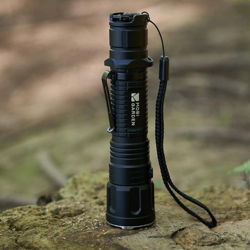 Lingying Flashlight 2200