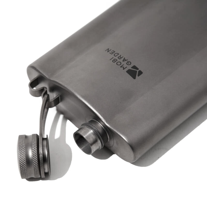 Banquet Titanium Wine Pot ( With Leather Case )