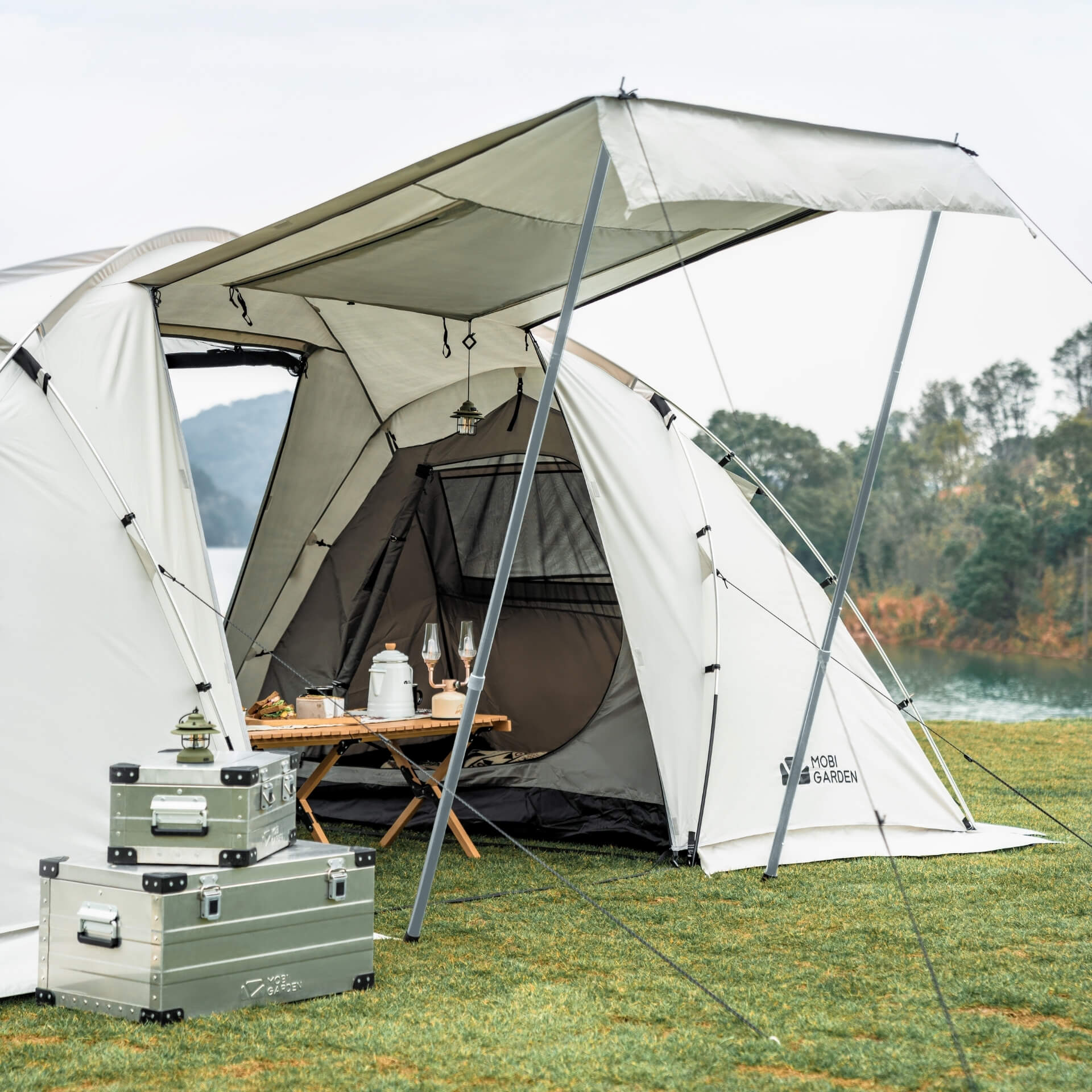 Aristocratic 4 - Mobi Garden